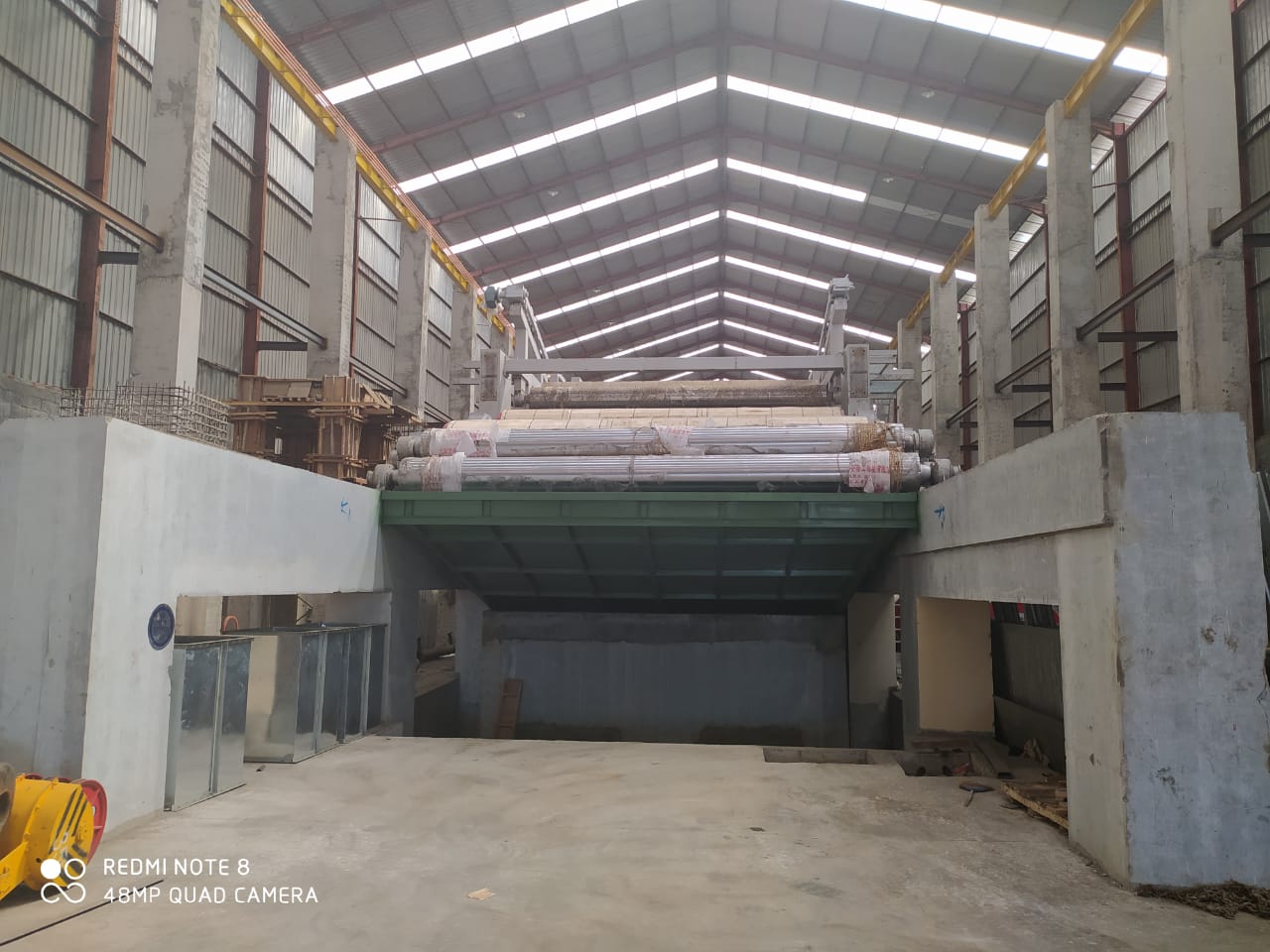 2021年3月，印尼5700/650箱板紙機開機出紙